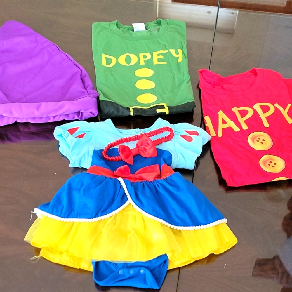 Full family costume!